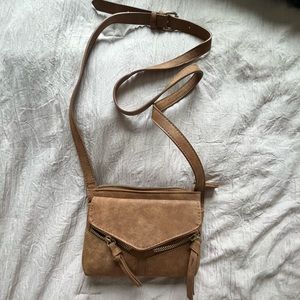 brown envelope crossbody bag